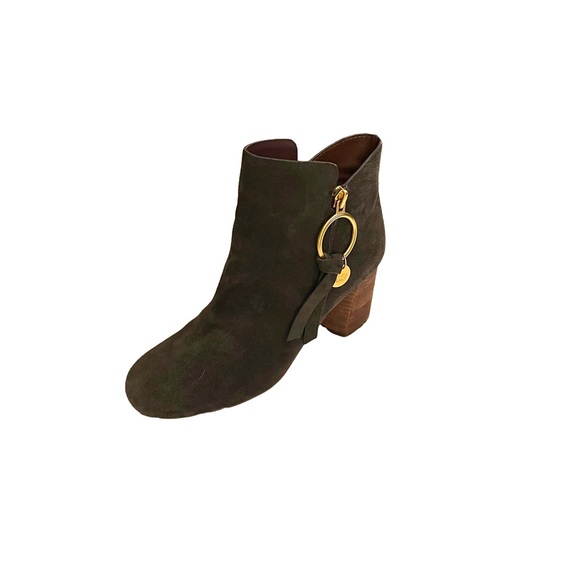 🆕 See by Chloe Louise Leather Logo Charm Elegant Ankle Boots Booties Sz 6 NWOB - Picture 4 of 6